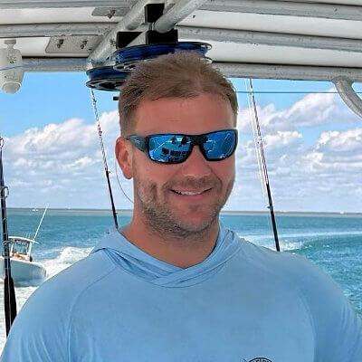 Carter Captain of Reely Catchy